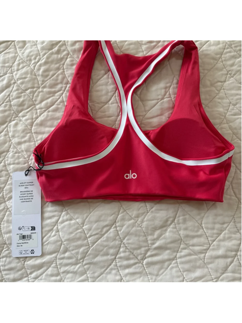 Alo Yoga Airlift Super Sleek Contrast Sports Bra XS Candy Red White